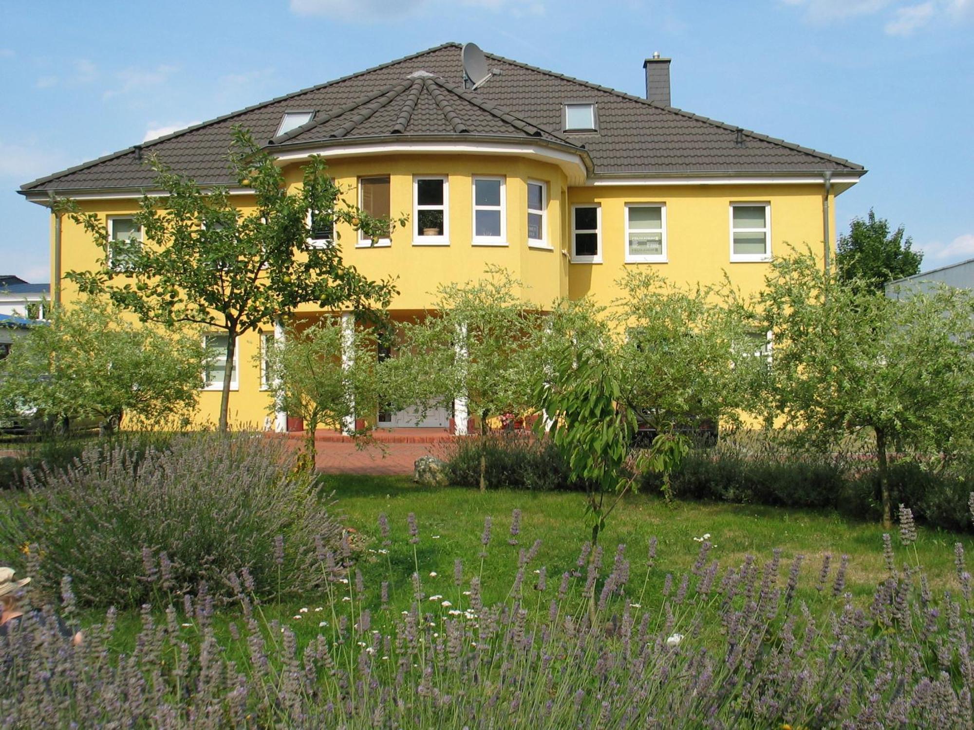 Felixanum Hotel & Galerie Isernhagen Exterior foto
